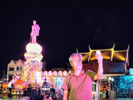 Thao Suranaree Monument